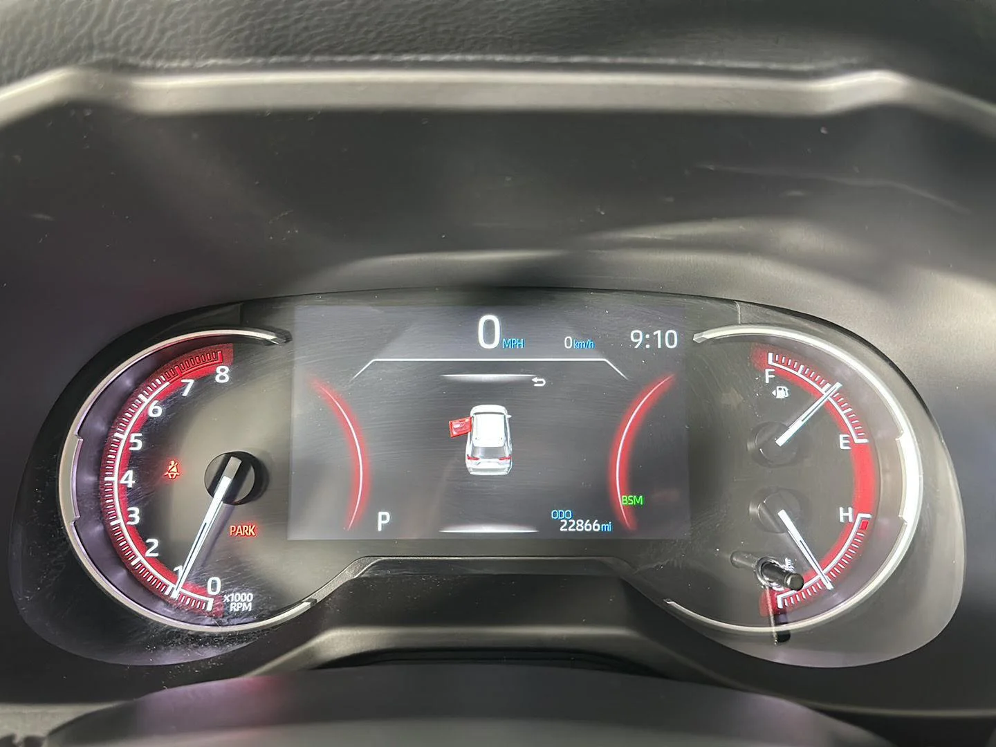 Used 2024 Ice Cap Toyota XLE image 11