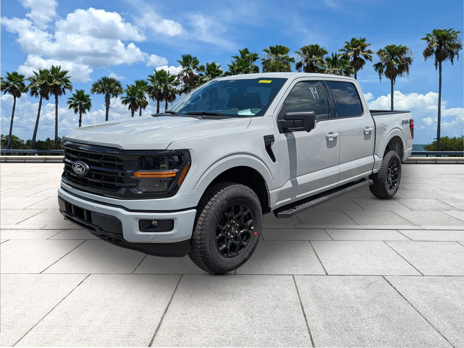 New 2026 Avalanche Ford XLT image 3