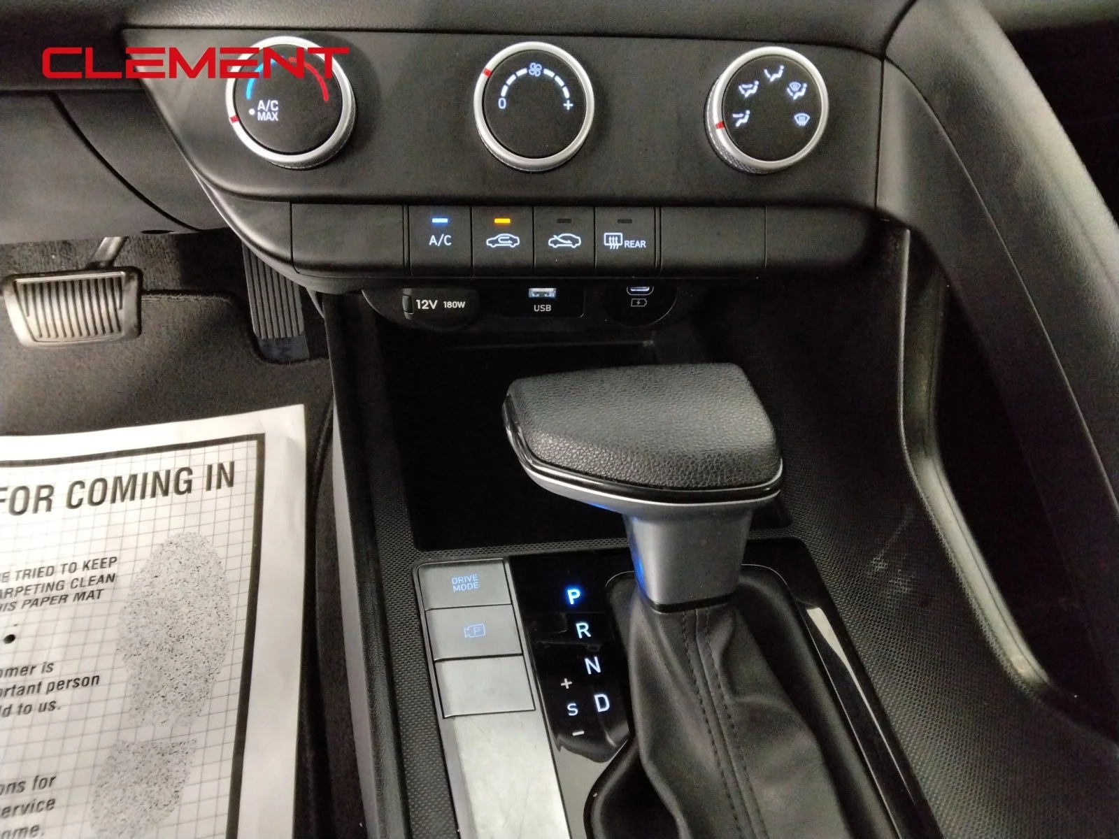 Used 2025 Black Hyundai SE image 18