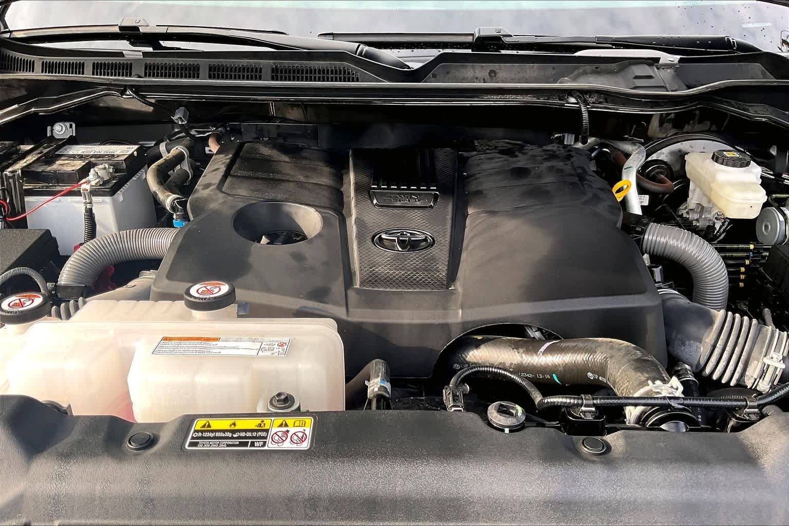 Used 2025 Magnetic Gray Metallic Toyota SR5 image 31