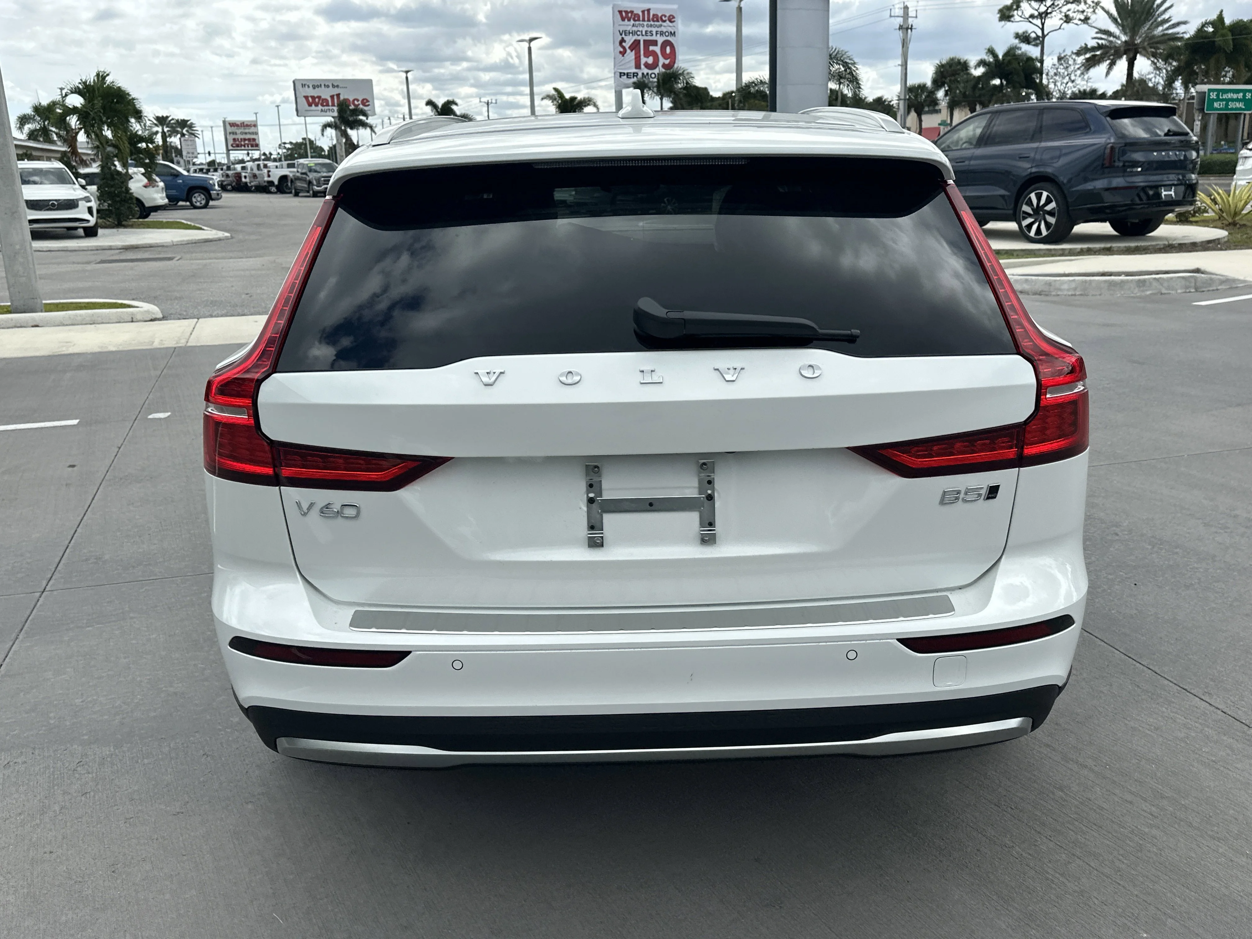 2026 Volvo V60 Cross Country Plus - Photo 7