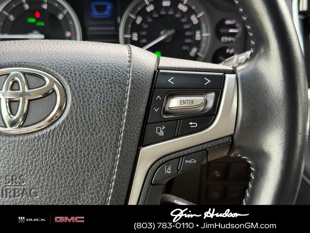 Used 2021 Silver Toyota 4DR 4WD image 32