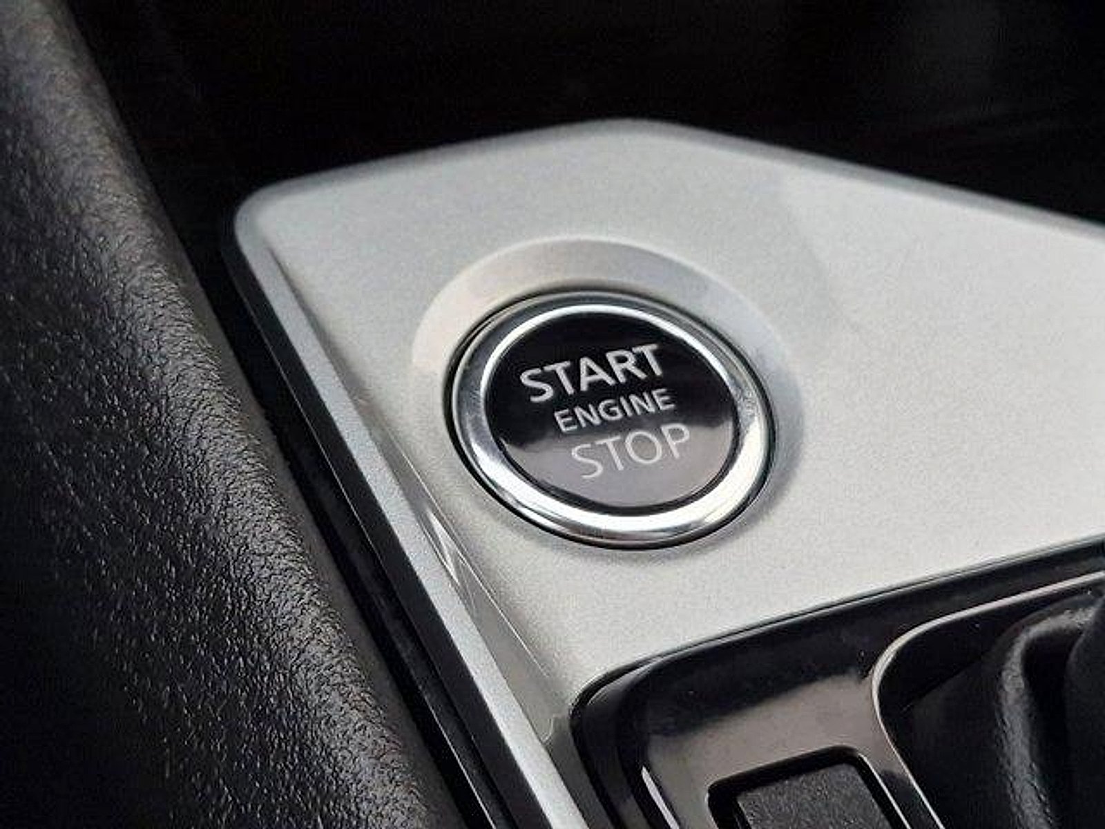 2024 Nissan Altima SV - Photo 16