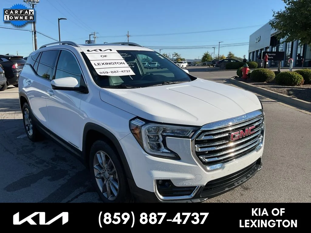 Used 2022 Summit White GMC SLT image 1