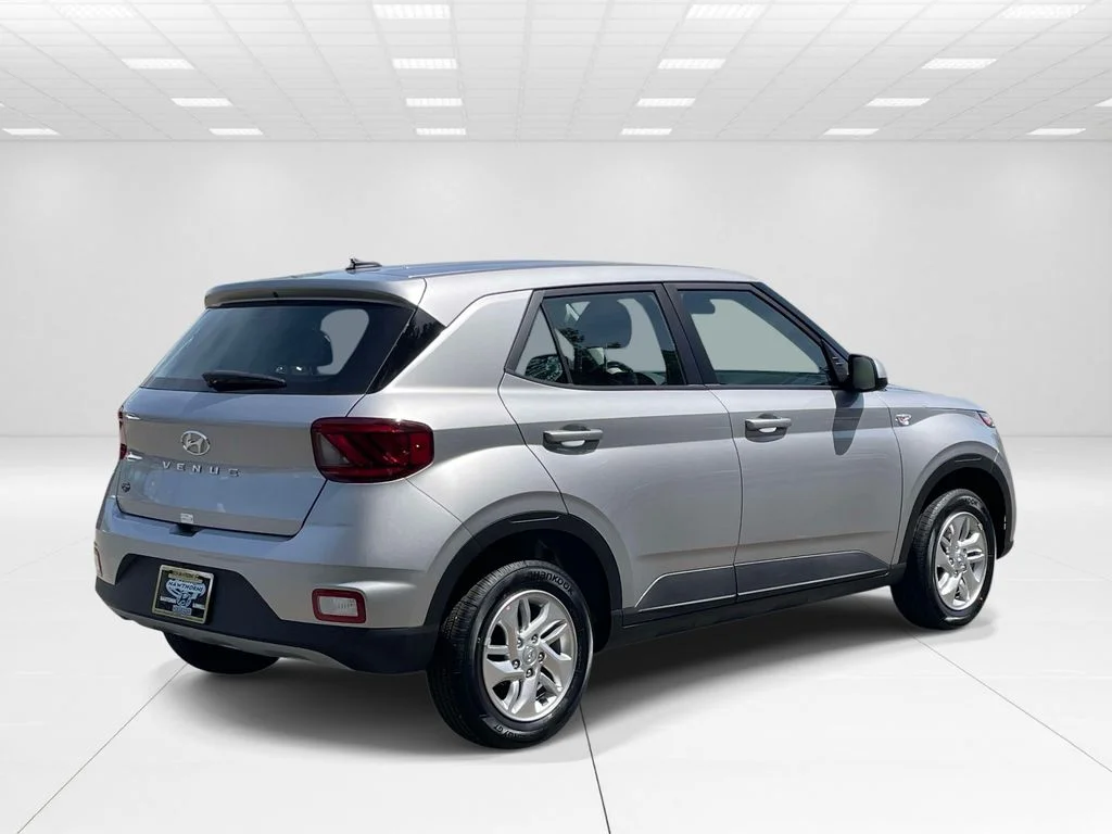 New 2026 Silver Hyundai SE image 6