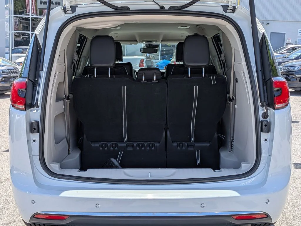 Used 2023 White Chrysler Touring L image 8