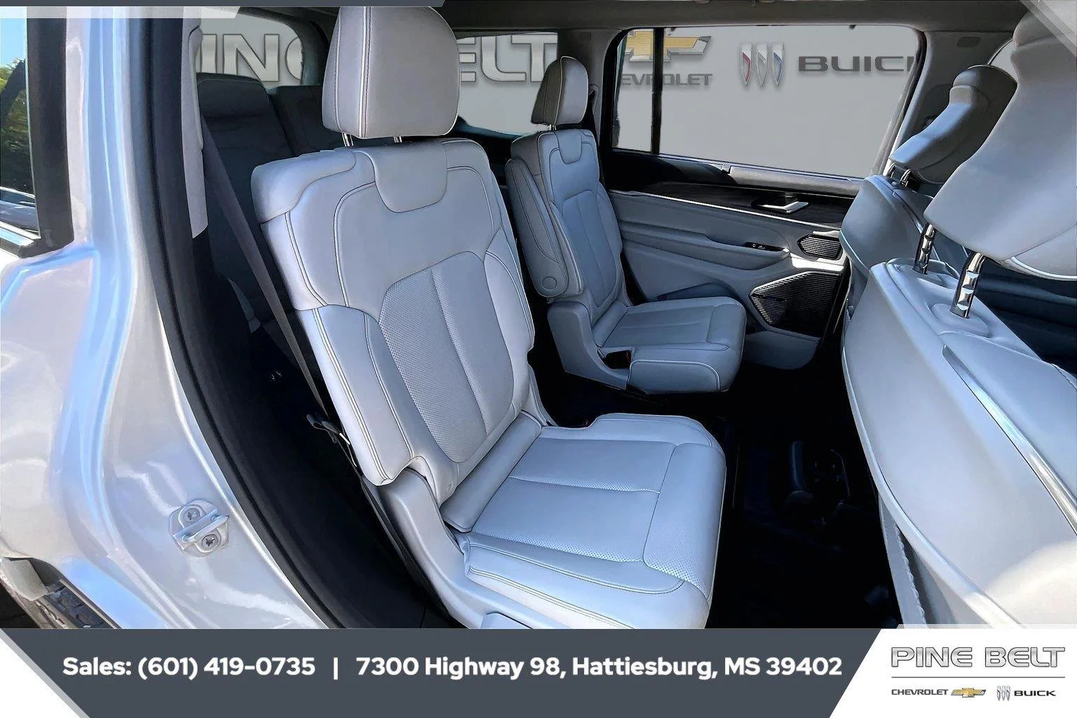 Used 2021 Silver Zynith Jeep Overland image 20