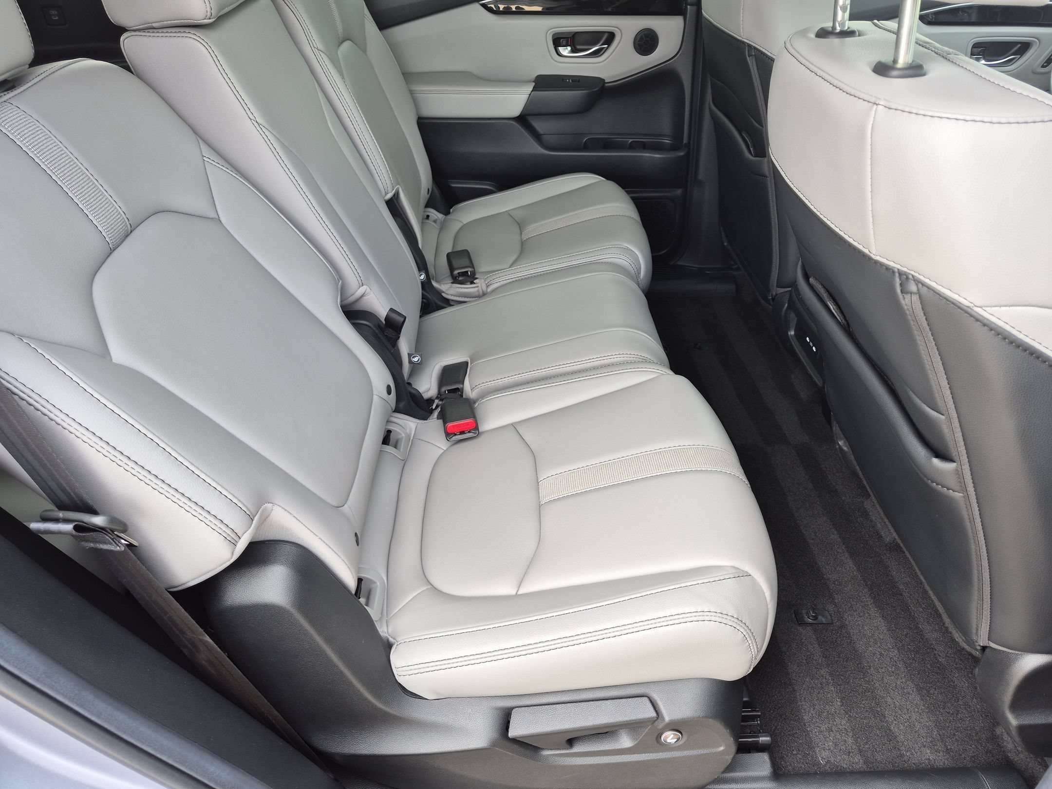 2025 Honda Pilot EX-L+ - Photo 27