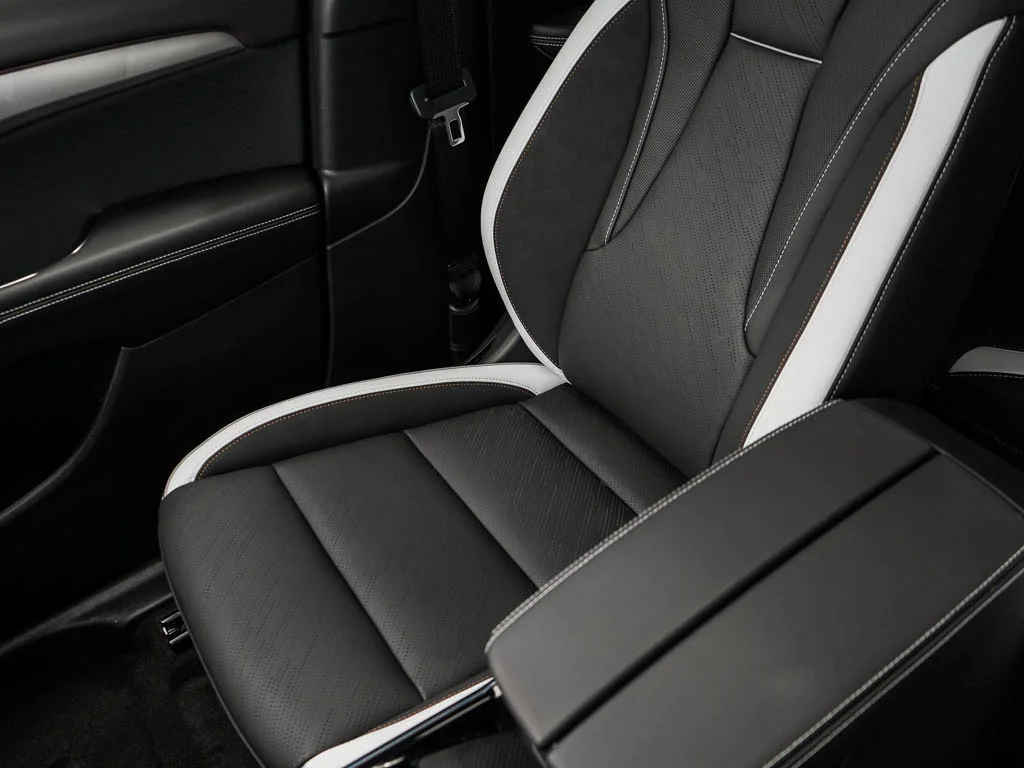 2026 Buick Envision Sport Touring - Photo 25