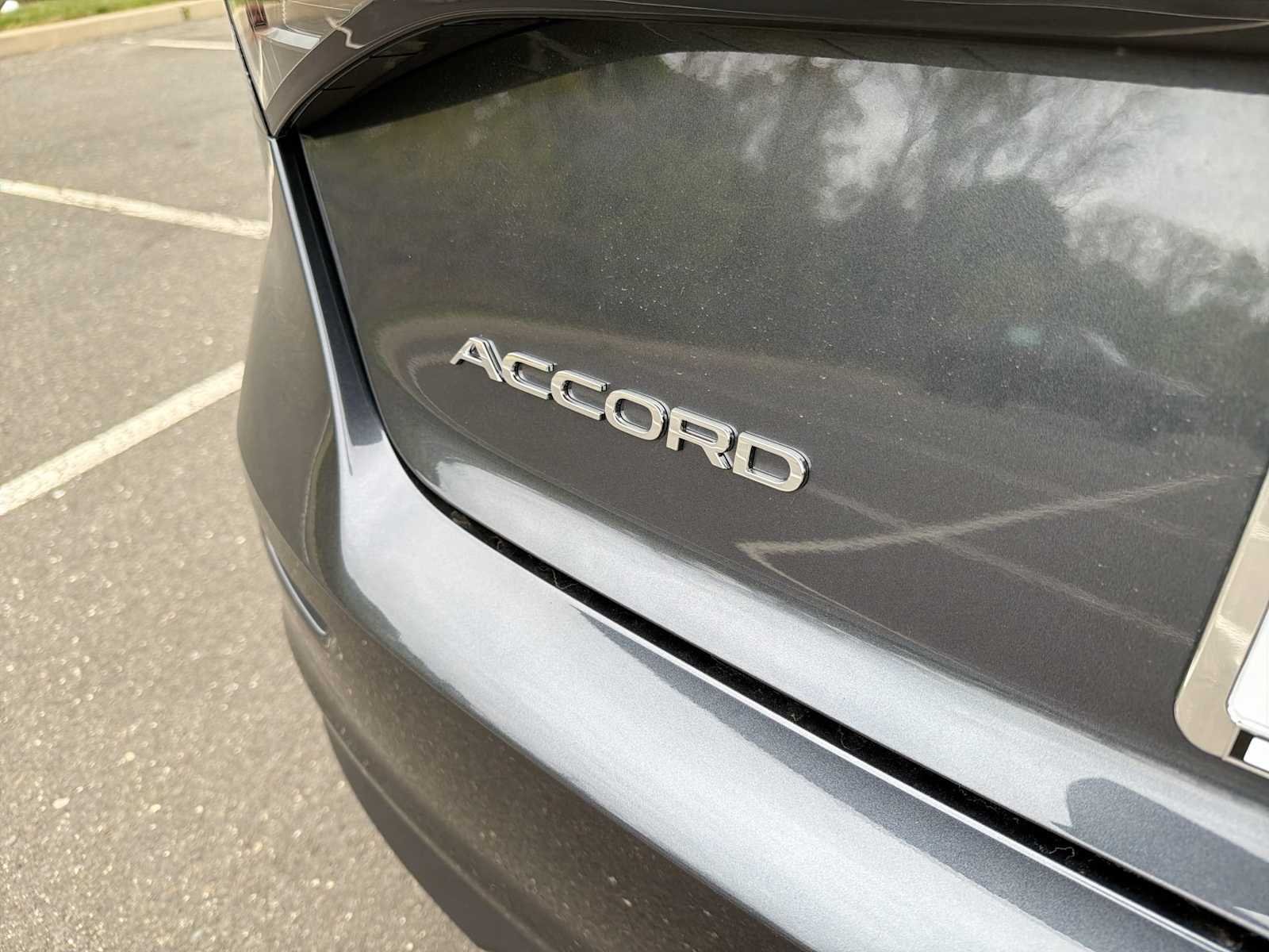 New 2026 Meteorite Gray Metallic Honda SE image 18