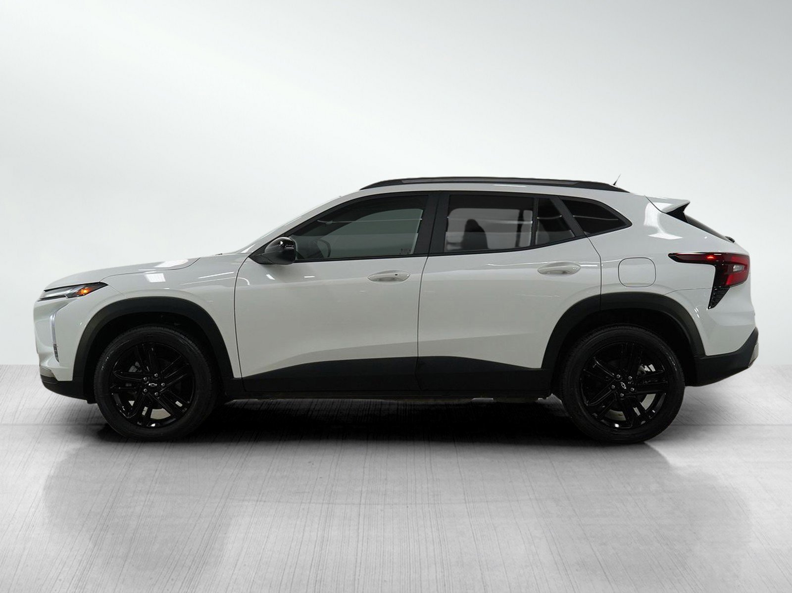 Used 2024 Chevrolet Trax Activ with VIN KL77LKE26RC104089 for sale in Roseville, Minnesota