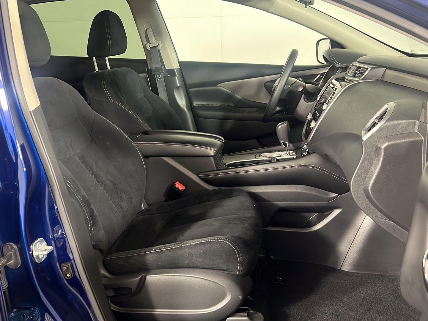 Used 2021 Deep Blue Pearl Nissan S image 22