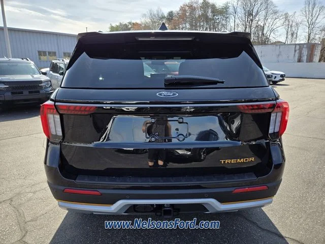 New 2026 Agate Black Metallic Ford Tremor® image 25