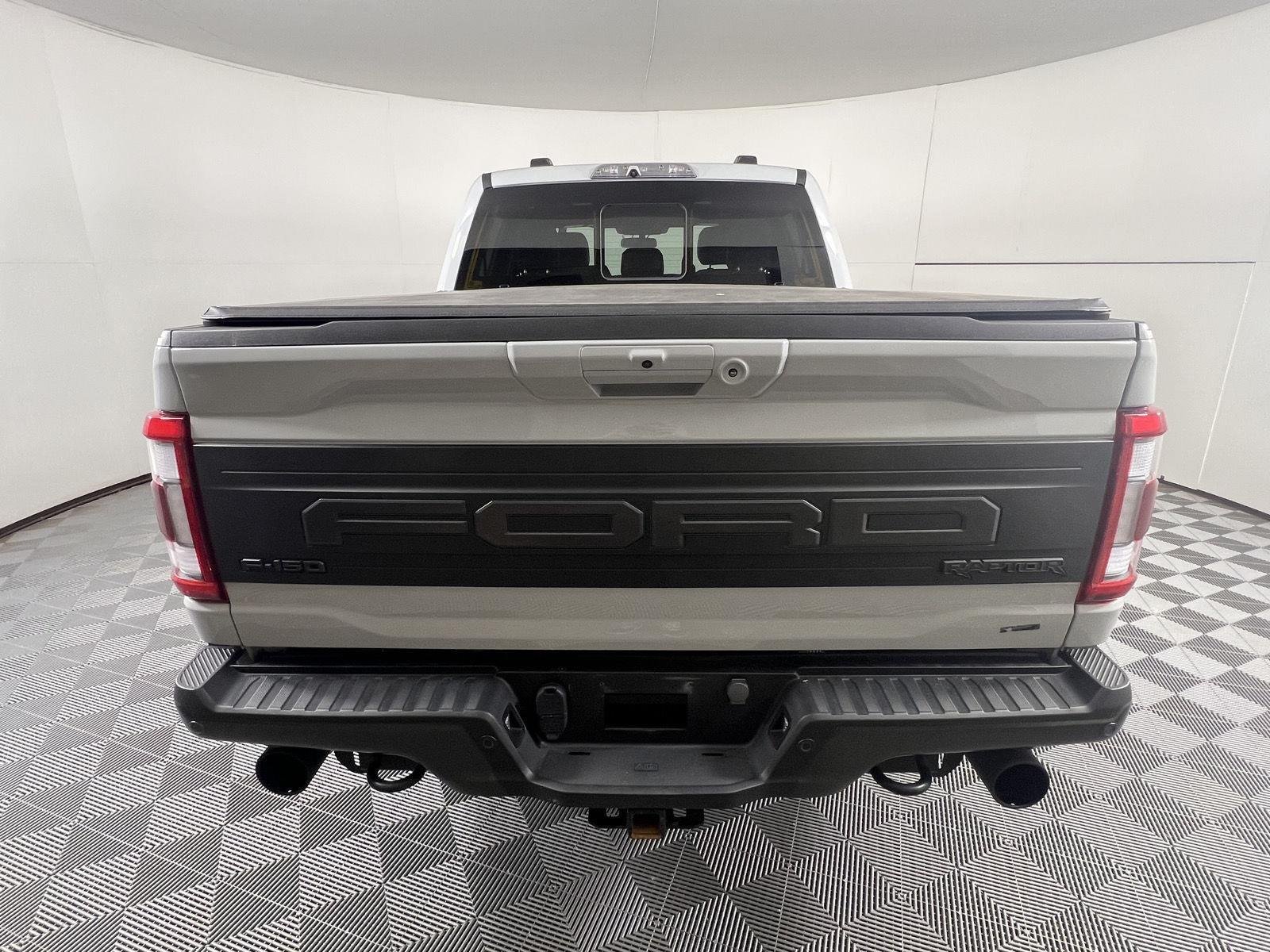 Used 2023 Avalanche Gray Ford Raptor image 10