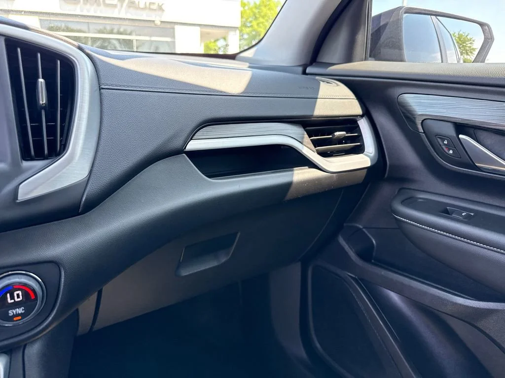 2024 GMC Terrain SLE - Photo 27