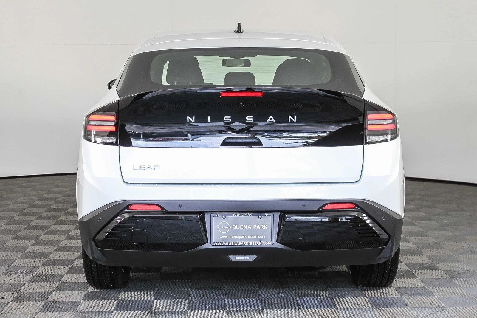 New 2026 Everest White Pearl TriCoat Nissan S+ image 7