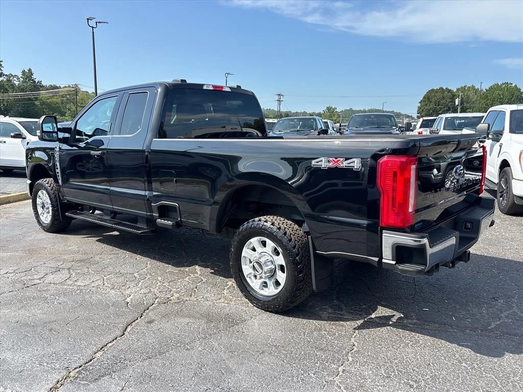 Certified Used 2024 Agate Black Metallic Ford XLT image 5