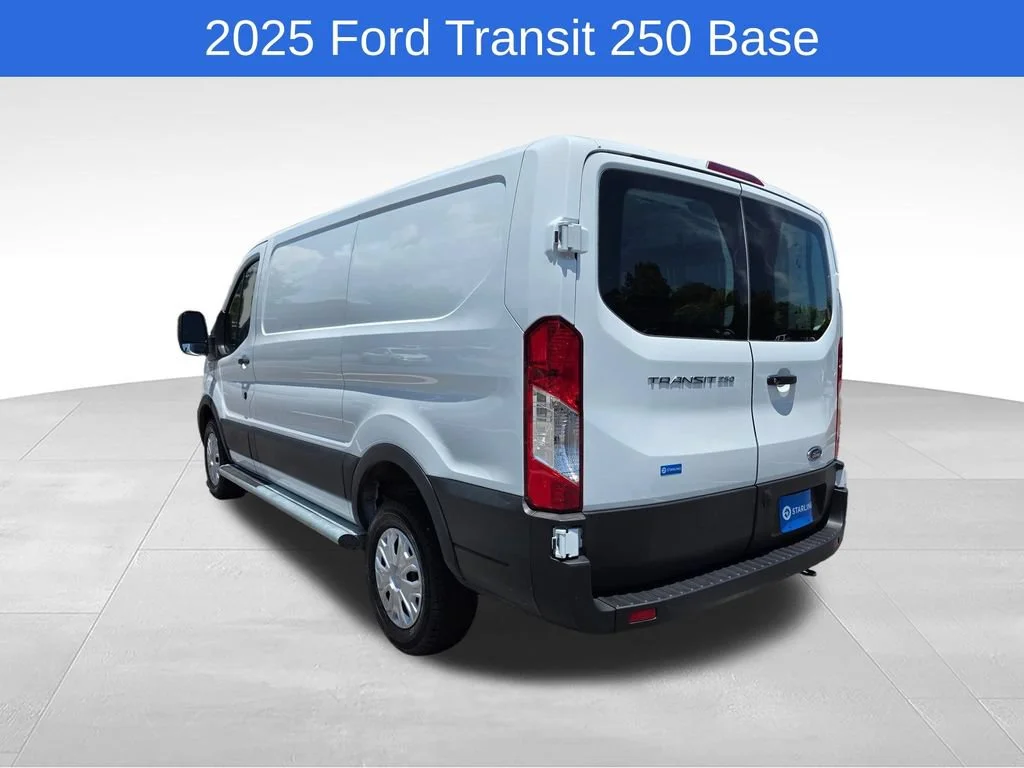 Used 2025  Ford T-250 130" Low Rf 9070 GVWR RWD image 7