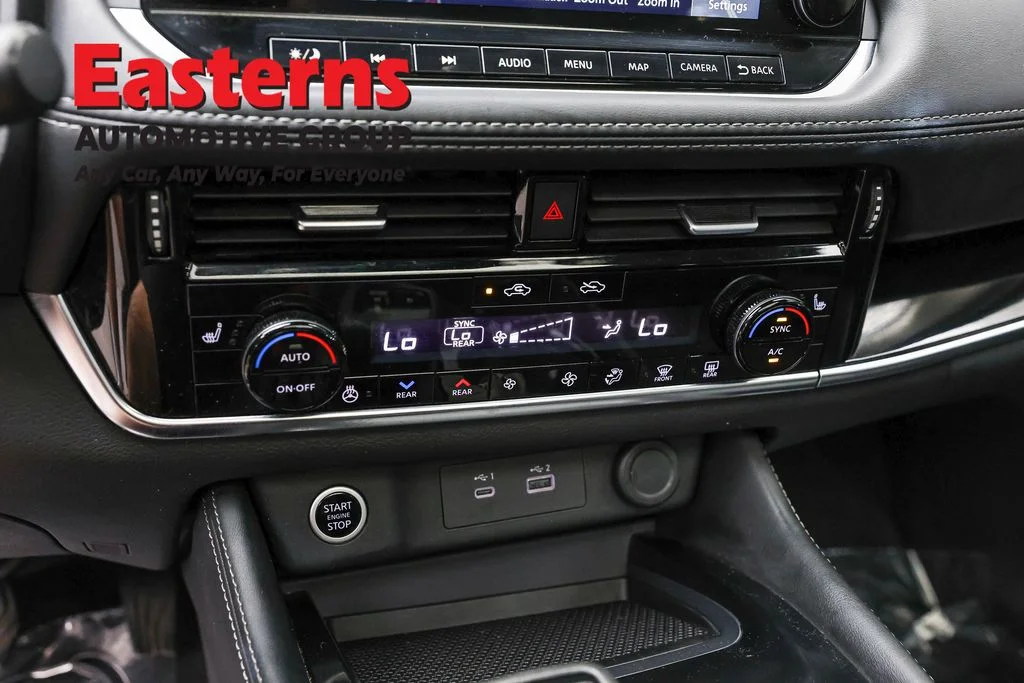 Used 2023 White Nissan SL image 20