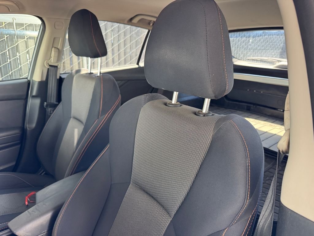 Used 2018 Silver Subaru 2.0i Premium image 23