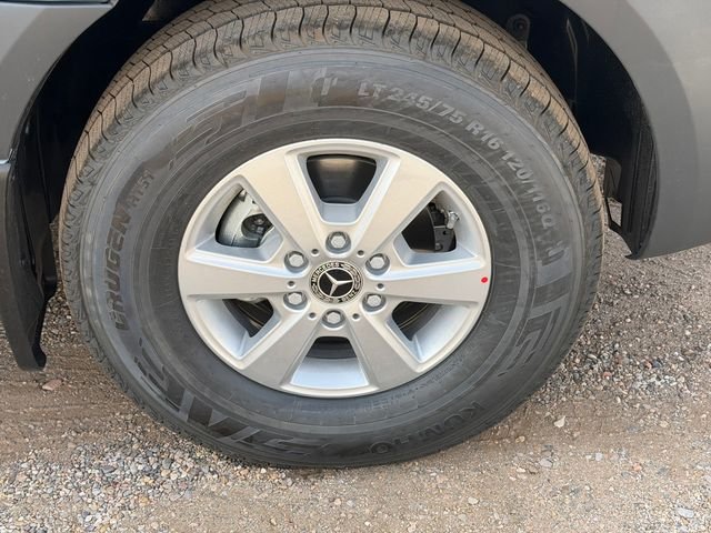 New 2026 Blue Gray Mercedes-Benz Crew 144 WB image 27