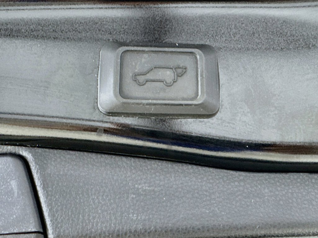 2022 Toyota RAV4 XLE Premium - Photo 30