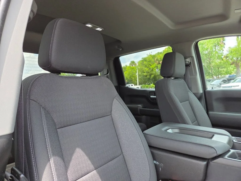 Used 2024 Slate Gray Metallic Chevrolet Custom image 16