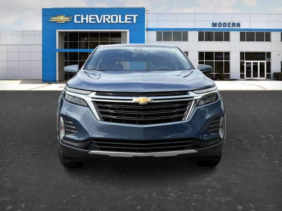 Used 2024 Lakeshore Blue Metallic Chevrolet LT image 7