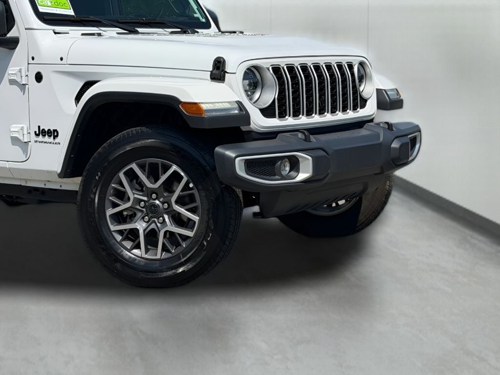 Used 2025 Bright White Clearcoat Jeep Sahara image 3