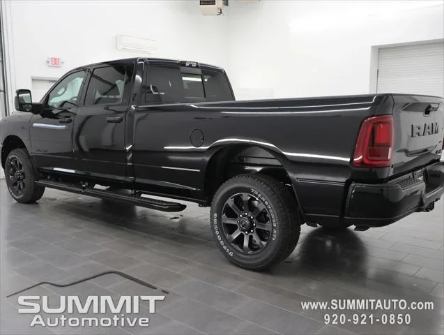New 2026 Diamond Black Crystal Pearl-Coat Exterior Paint RAM BIG HORN image 6