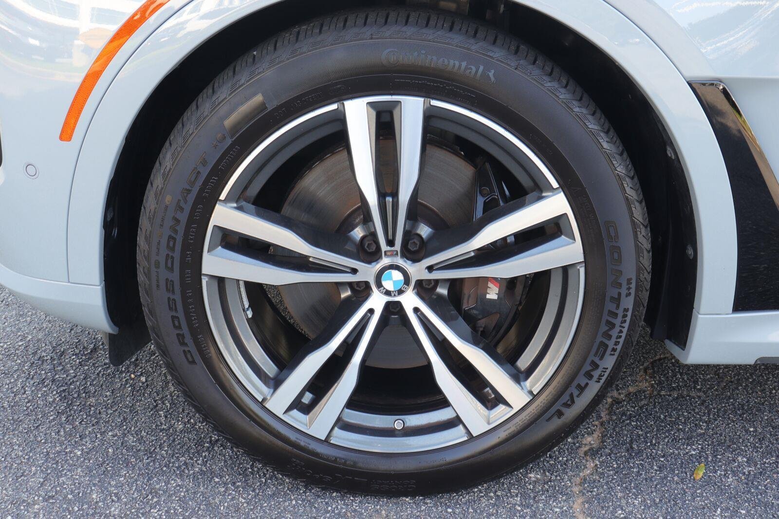 Used 2026 GRAY BMW xDrive40i image 45