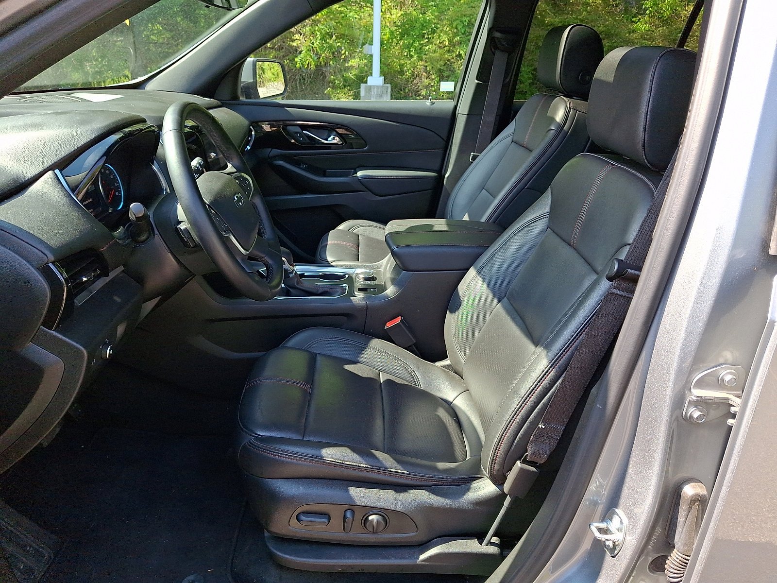 Used 2023 Sterling Gray Metallic Chevrolet RS image 14