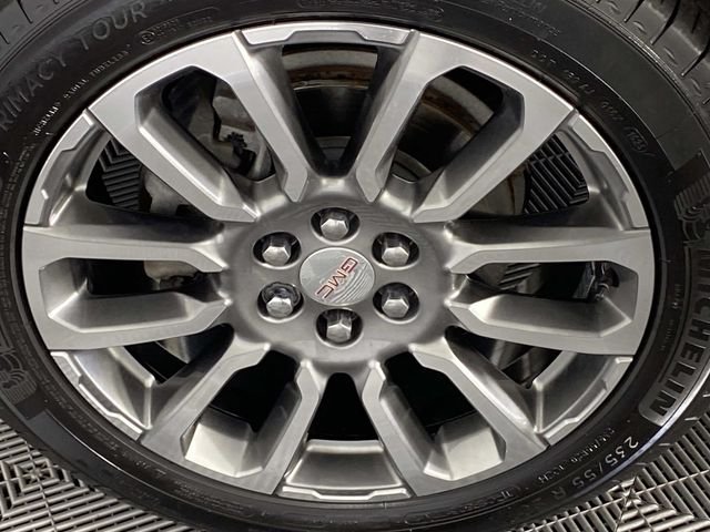 Used 2023 White GMC Denali image 33