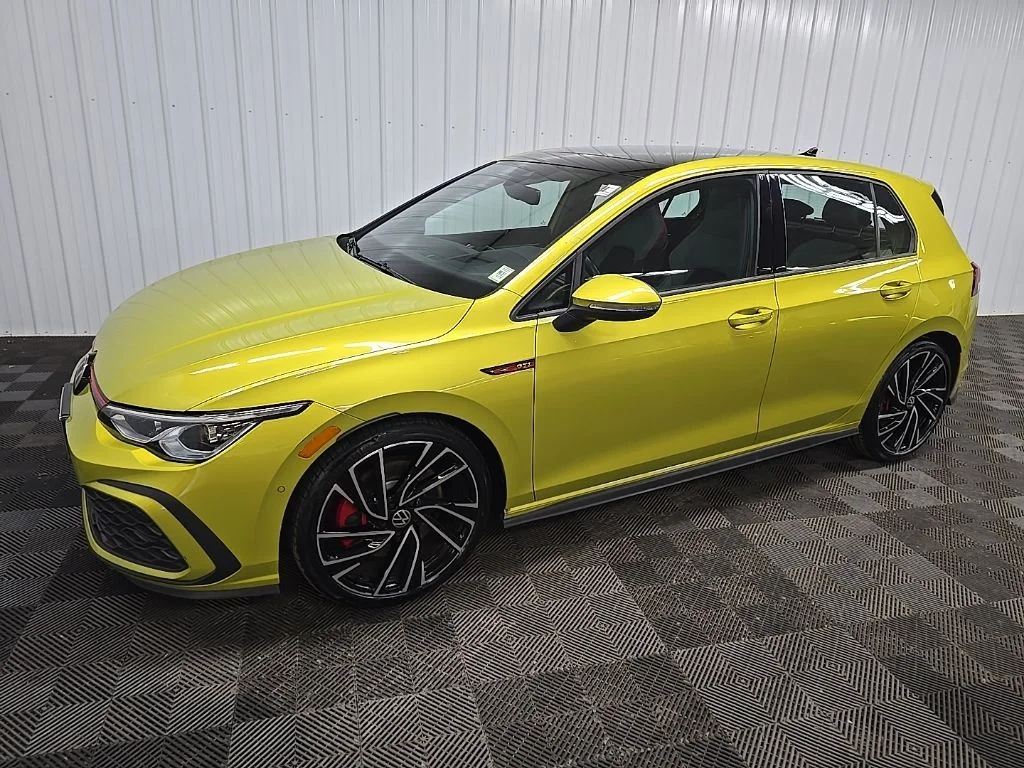 Used 2022 Yellow Volkswagen Autobahn image 6