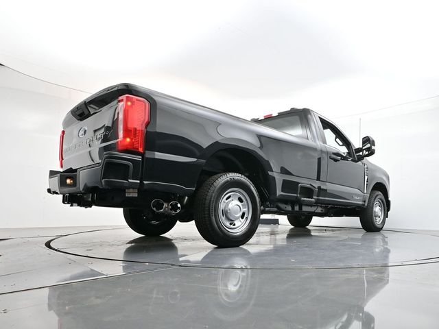 Used 2026 Black Ford XL image 32