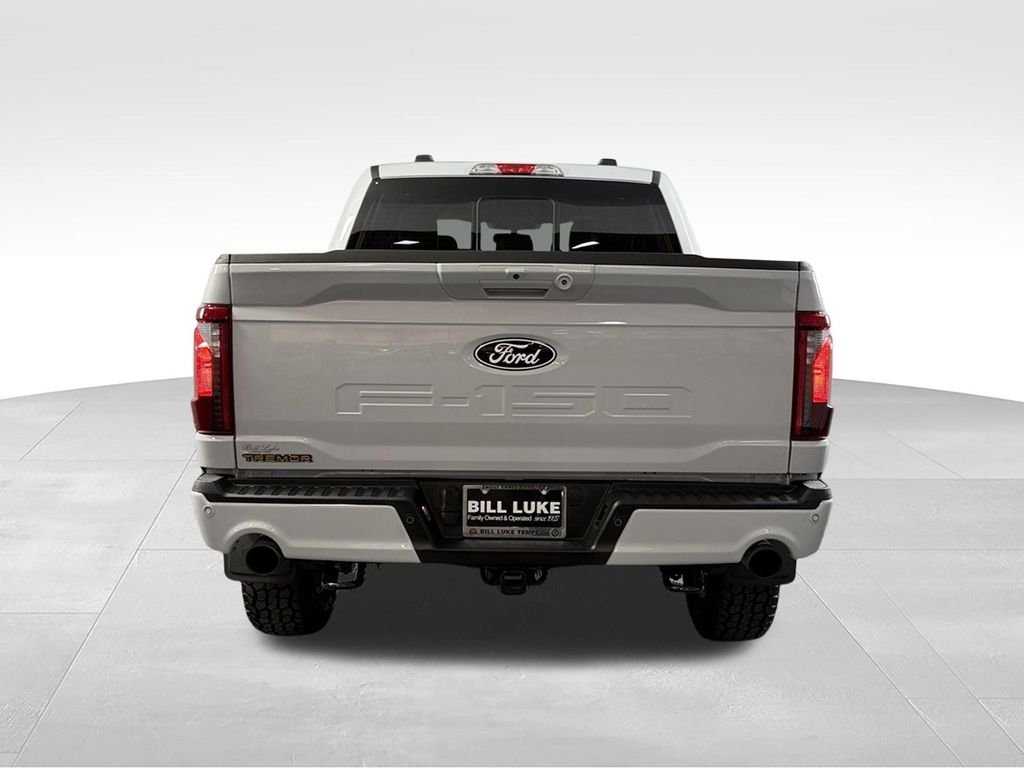 Used 2025 Space White Metallic Ford Tremor image 8