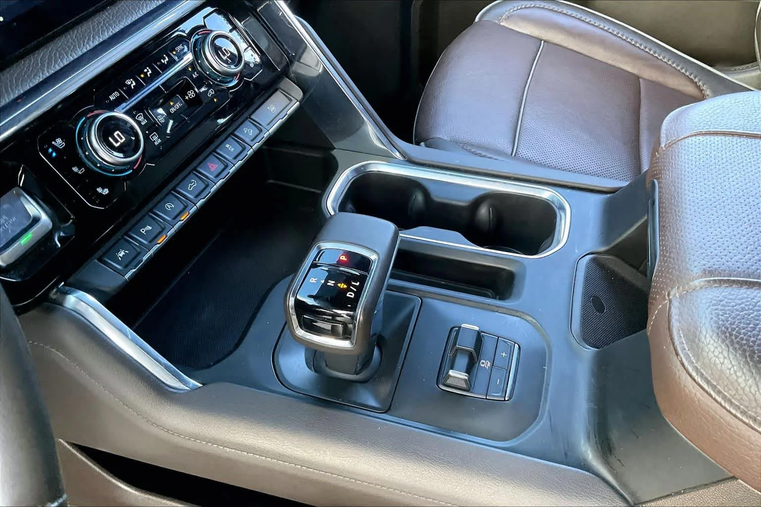 Used 2024 Sterling Metallic GMC Denali image 15