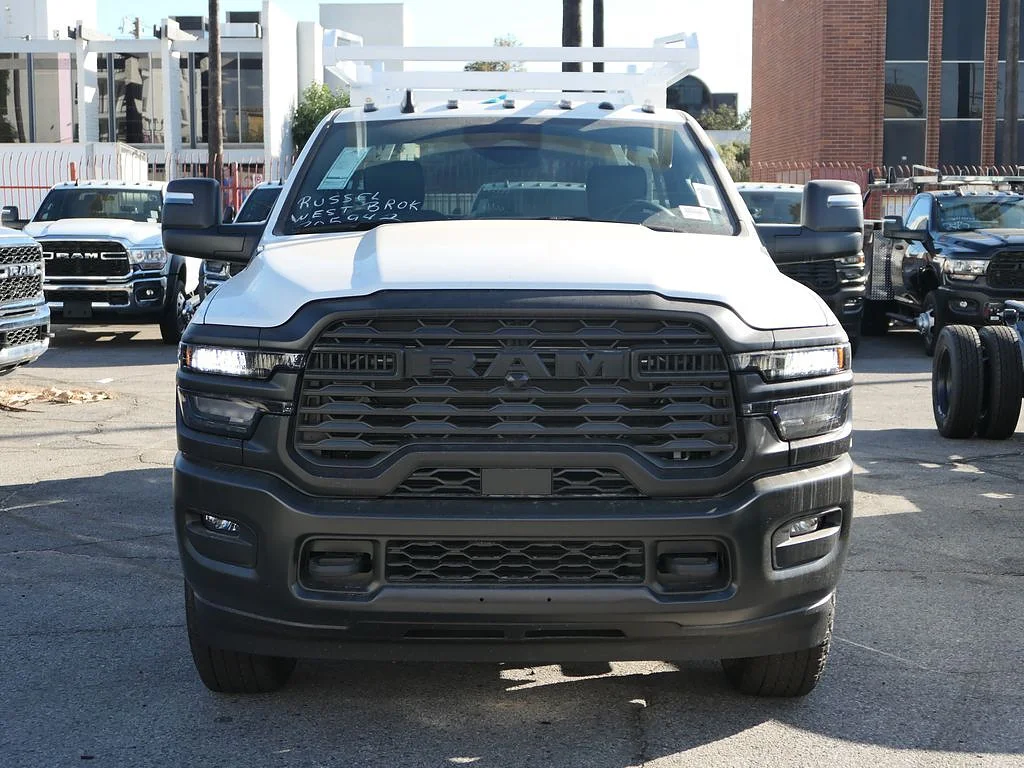 New 2026 Bright White Clearcoat RAM Tradesman image 8
