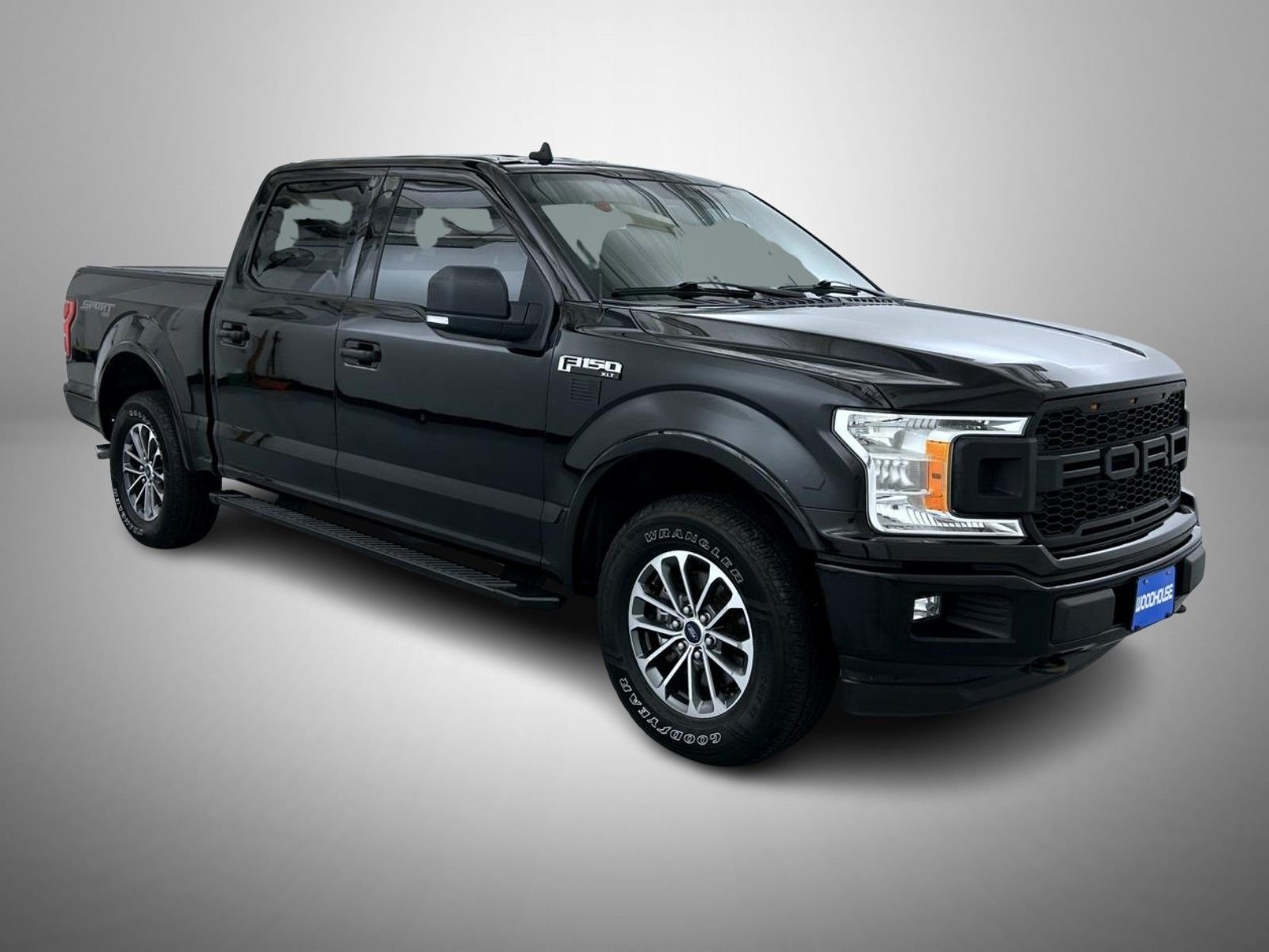 Used 2020 Black Ford XLT image 3