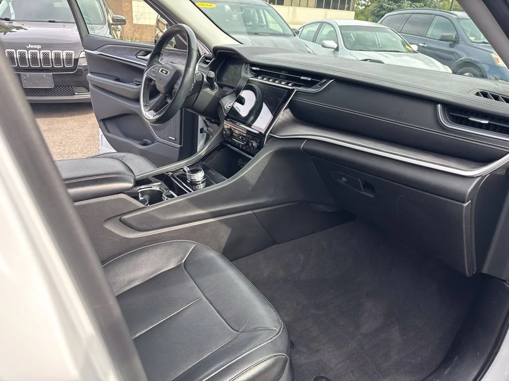 Used 2021 White Jeep Limited image 20