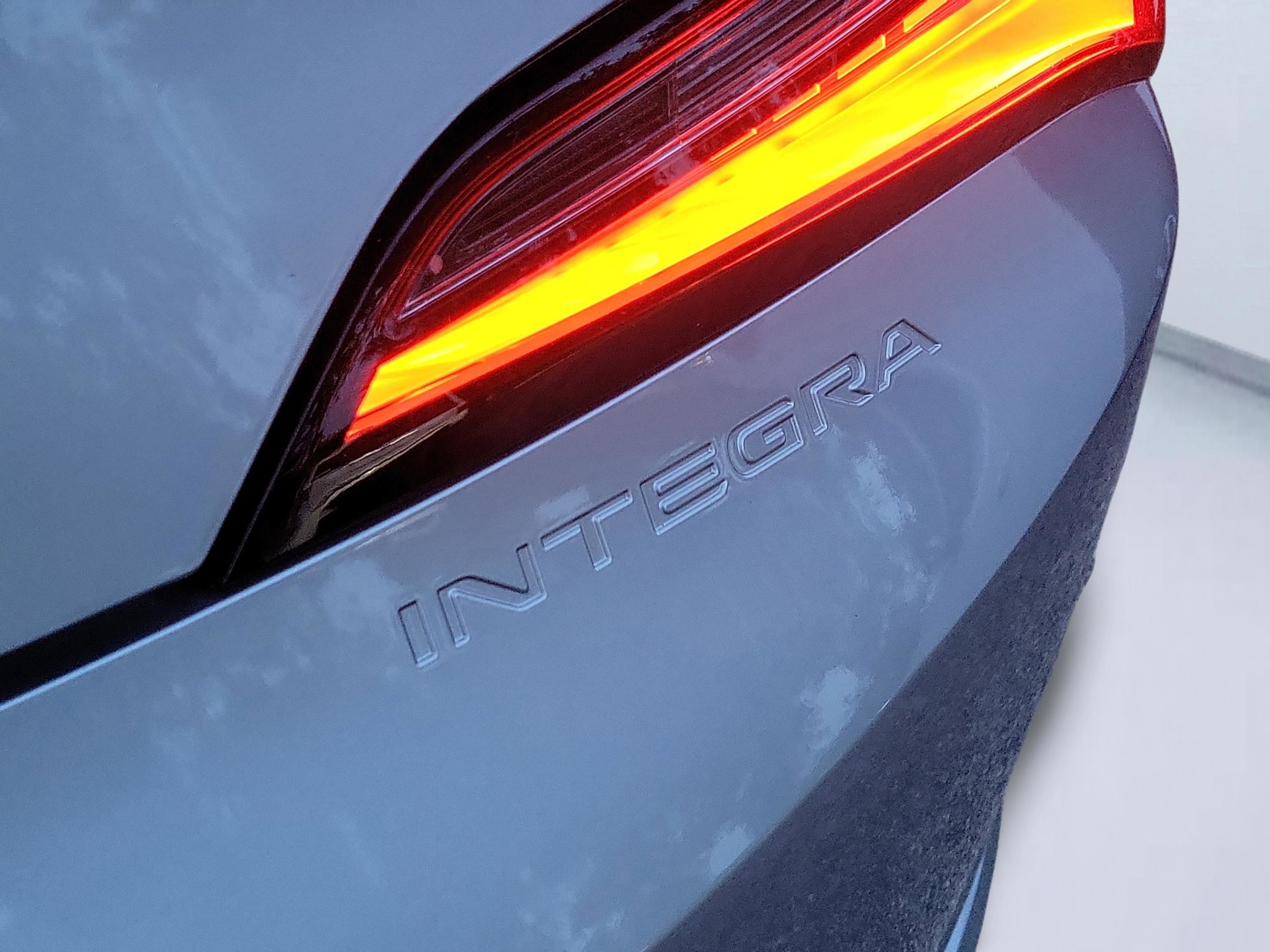 Used 2025 Lunar Silver Metallic Acura A-SPEC image 6