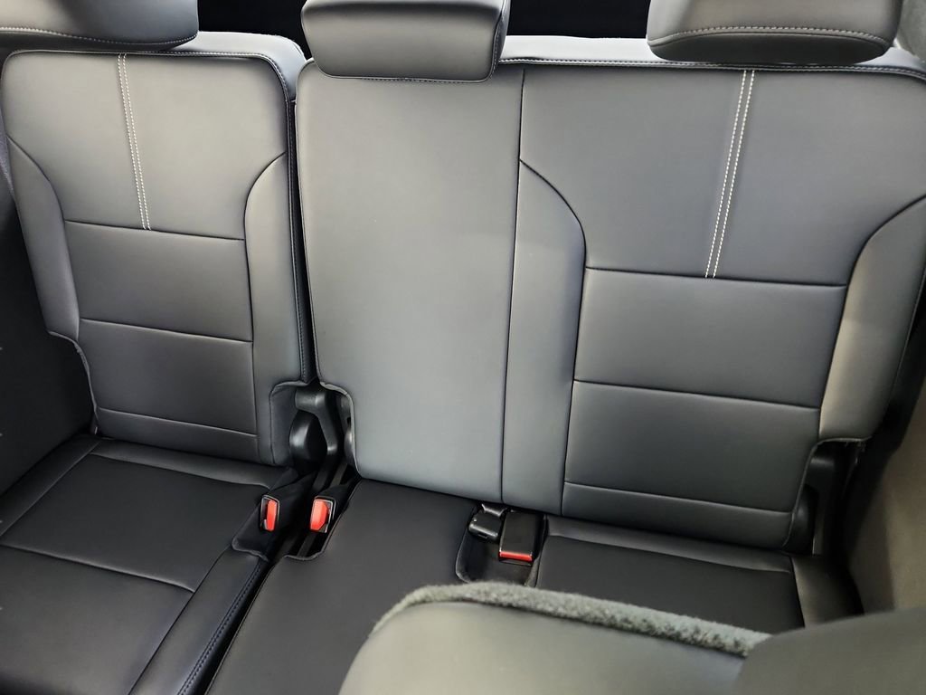 2026 GMC Acadia Elevation - Photo 10