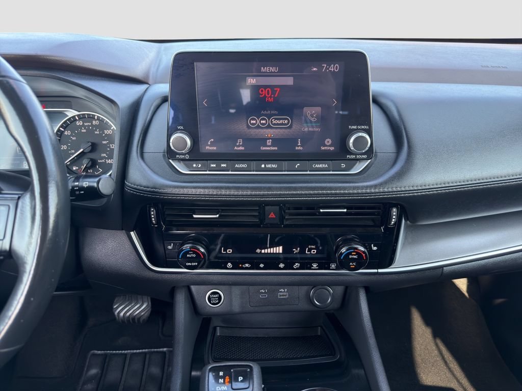 Used 2022 Red Nissan SV FWD image 16