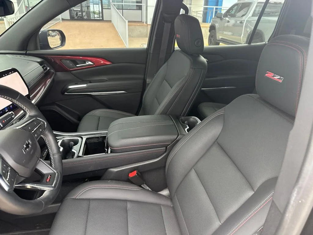 Used 2024 Black Chevrolet Z71 image 3