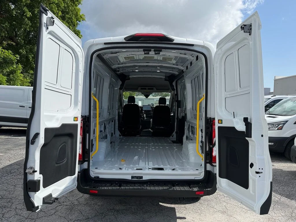 New 2026 Oxford White Ford Cargo Van image 7
