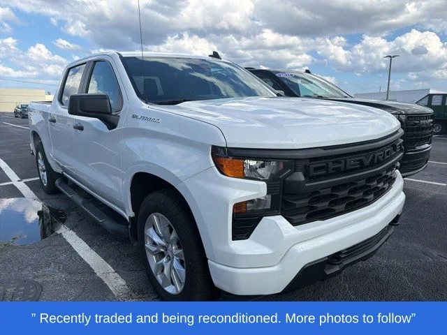 Used 2022 White Chevrolet Custom image 1