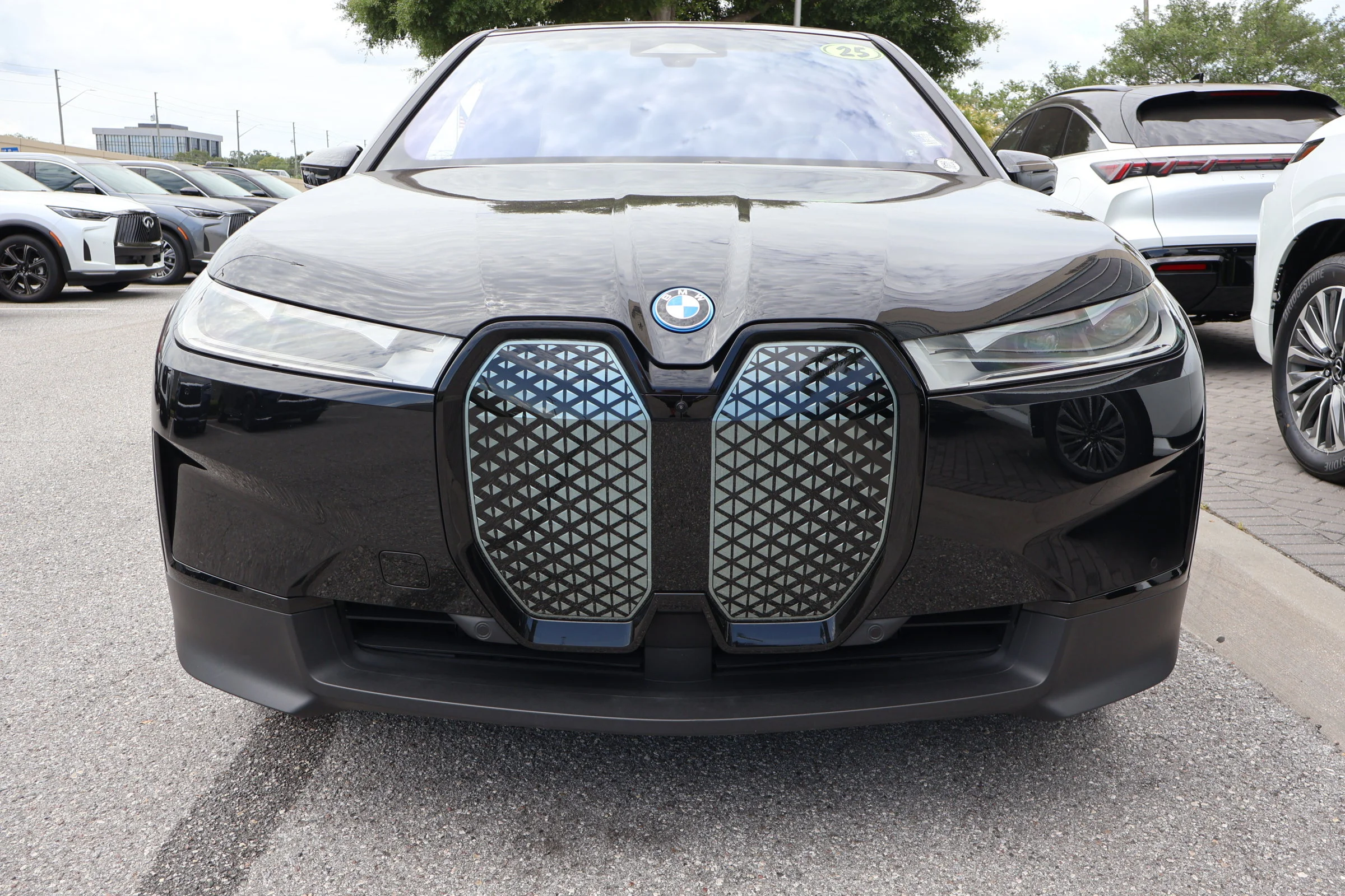 2025 BMW iX 50 - Photo 13