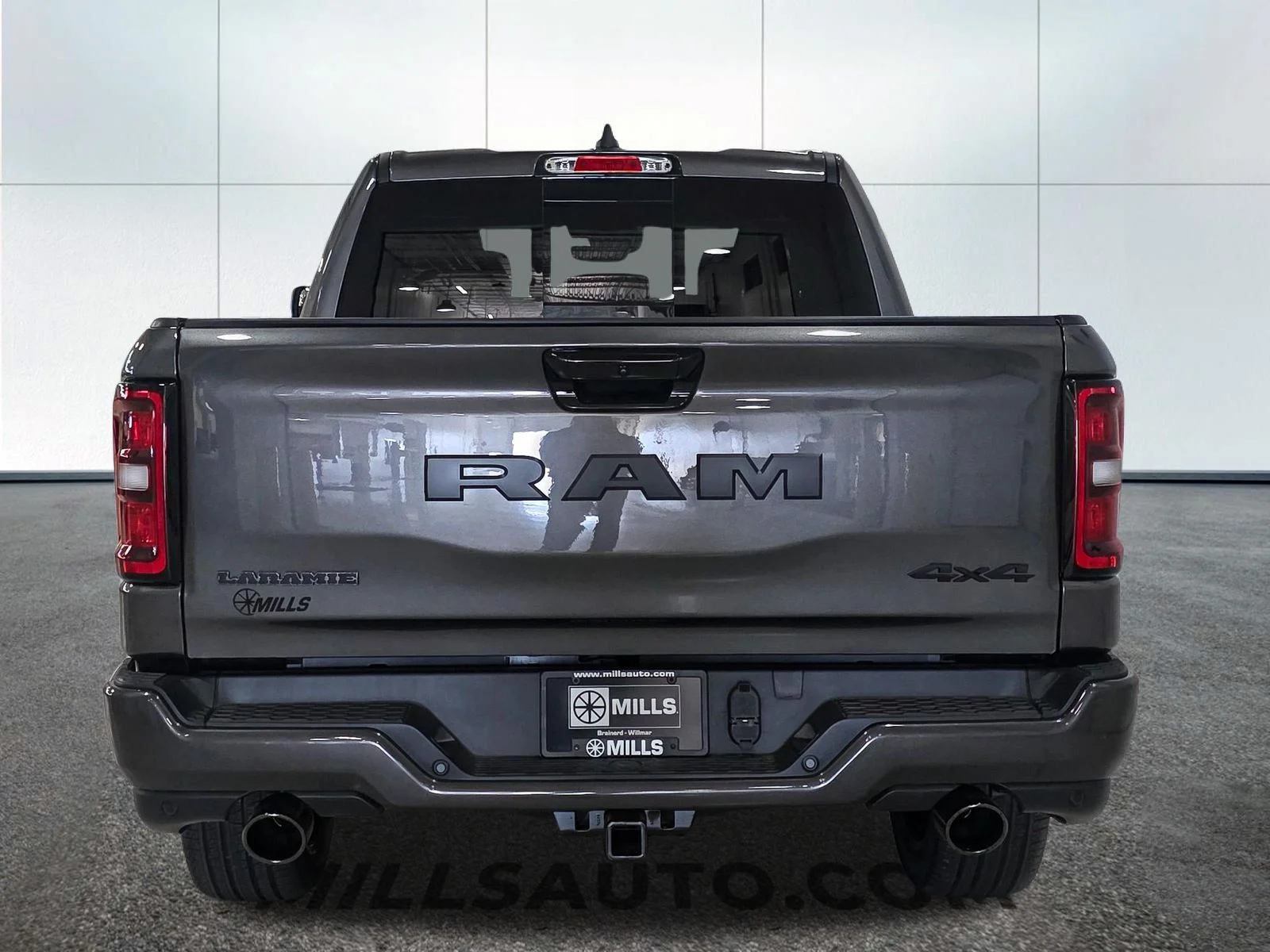 New 2026 Granite Crystal Metallic Clear-Coat Exterior Paint RAM Laramie image 6