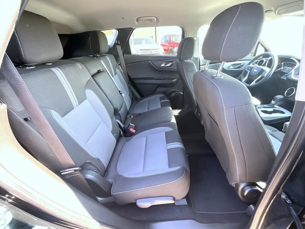 Used 2025 Black Chevrolet LT image 18
