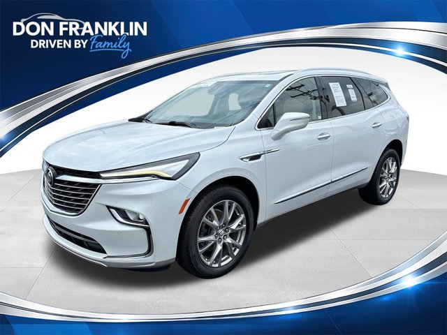 2023 Buick Enclave Essence
